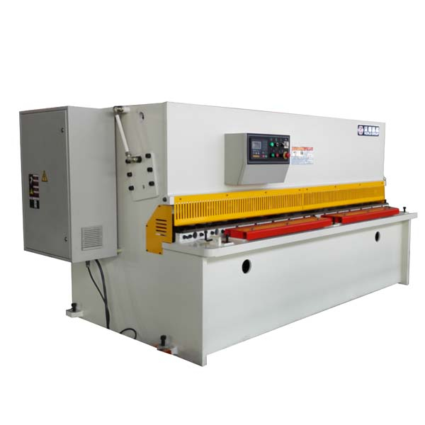 4mm kapal ng sheet metal hydraulic cutting machine