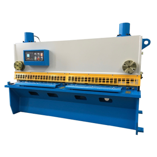 6mm kapal ng 2500mm lapad Hyraulic sheet metal cutting machine