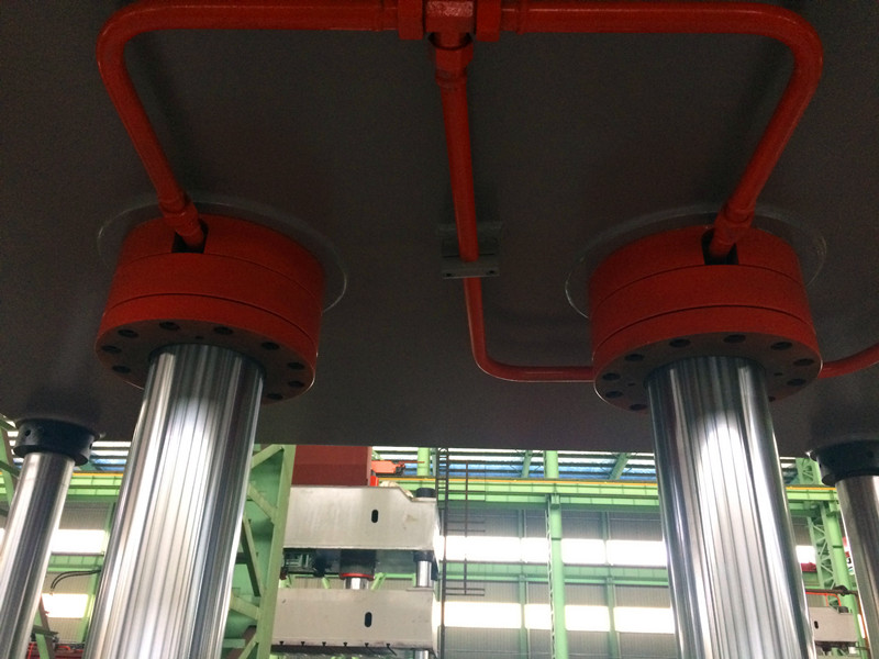 Hydraulic press cylinder