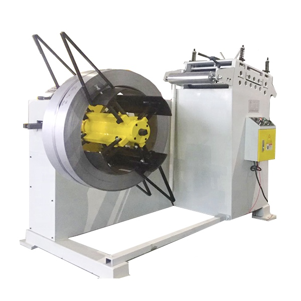 Uncoiling straightening machine