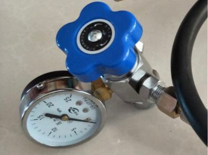 Nitrogen Filling Tool-Pressure Gauge.